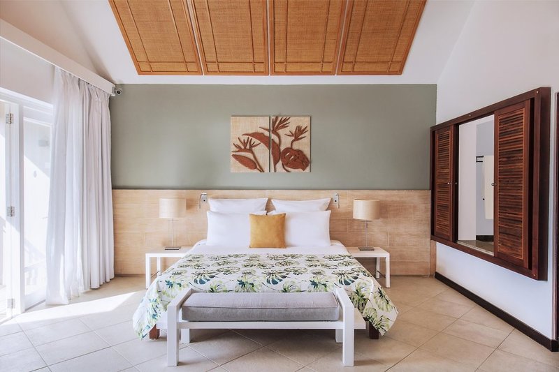 Victoria Beachcomber Resort & Spa 14
