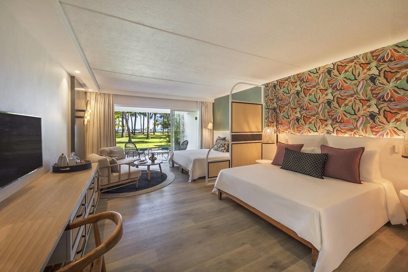 Victoria Beachcomber Resort & Spa 16