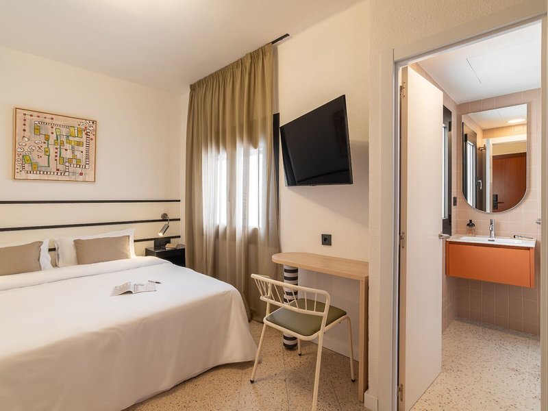 Hotel Robson 44