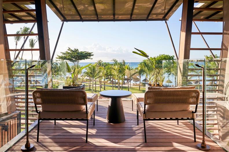 LUX* Grand Baie 11