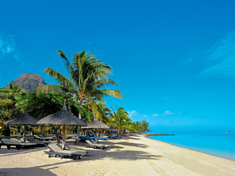 Paradis Beachcomber Golf Resort & Spa 9
