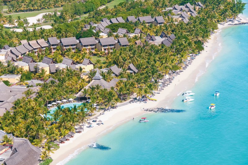 Paradis Beachcomber Golf Resort & Spa 1