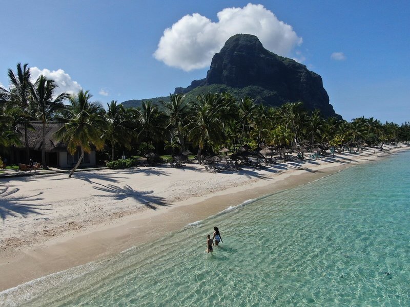 Paradis Beachcomber Golf Resort & Spa 13