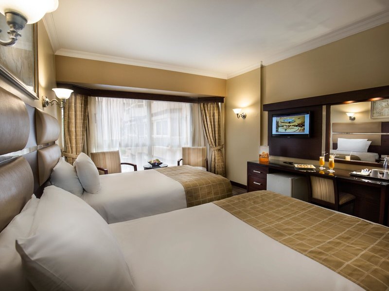 Pyramisa Suites Hotel Cairo & Casino 37 - Room Example