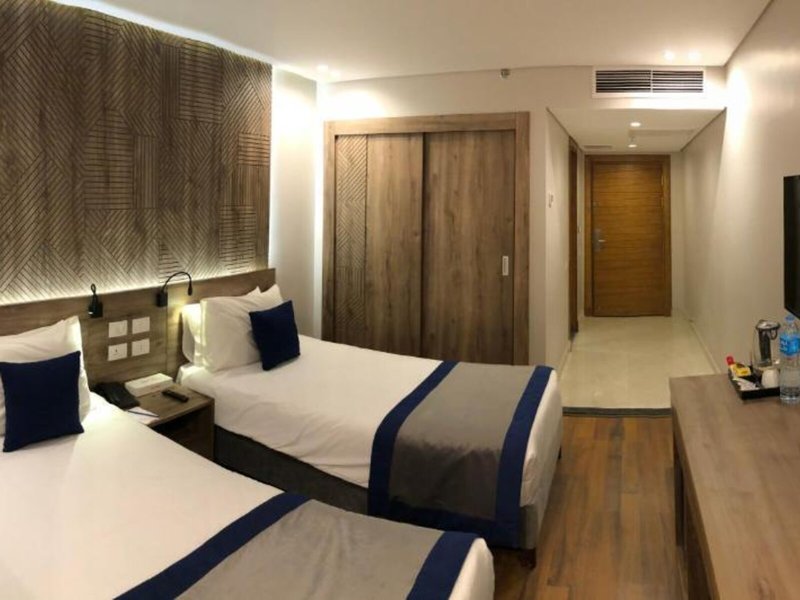 Pyramisa Suites Hotel Cairo & Casino 38 - Room Example