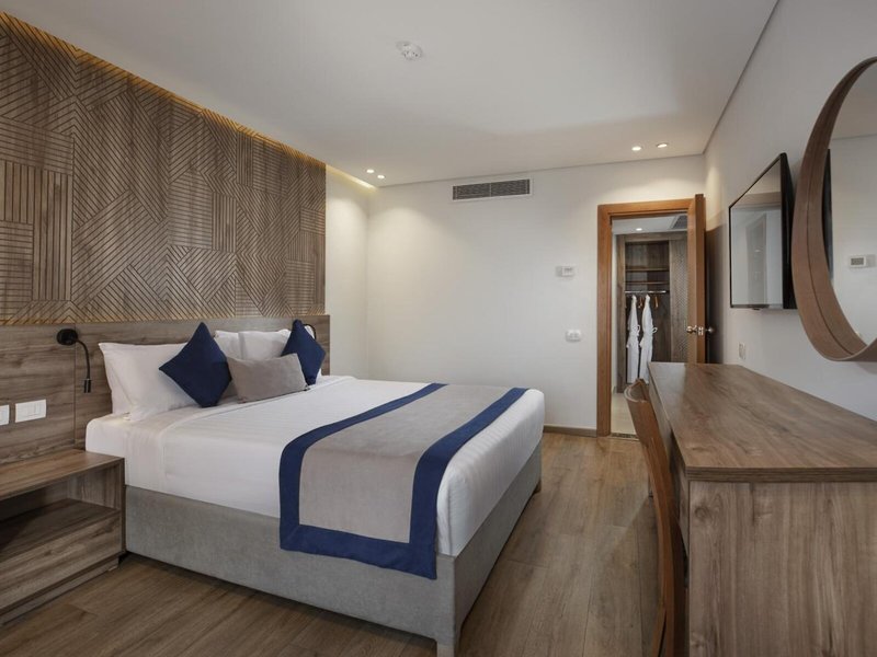 Pyramisa Suites Hotel Cairo & Casino 47 - Room Example