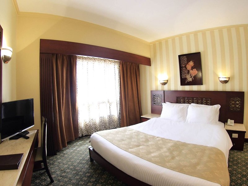 Pyramisa Suites Hotel Cairo & Casino 49 - Room Example