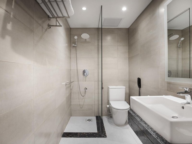 Pyramisa Suites Hotel Cairo & Casino 50 - Bathroom Example