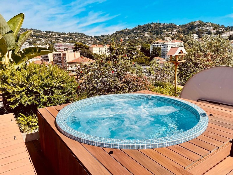 Best Western Plus Le Patio Des Artistes 12