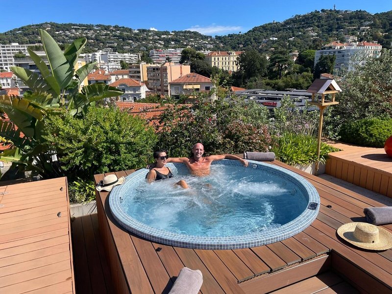 Best Western Plus Le Patio Des Artistes 13