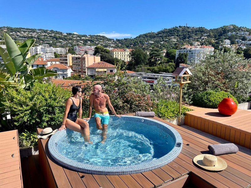 Best Western Plus Le Patio Des Artistes 14