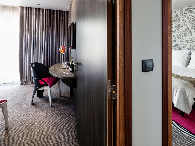 Best Western Plus Le Patio Des Artistes 35