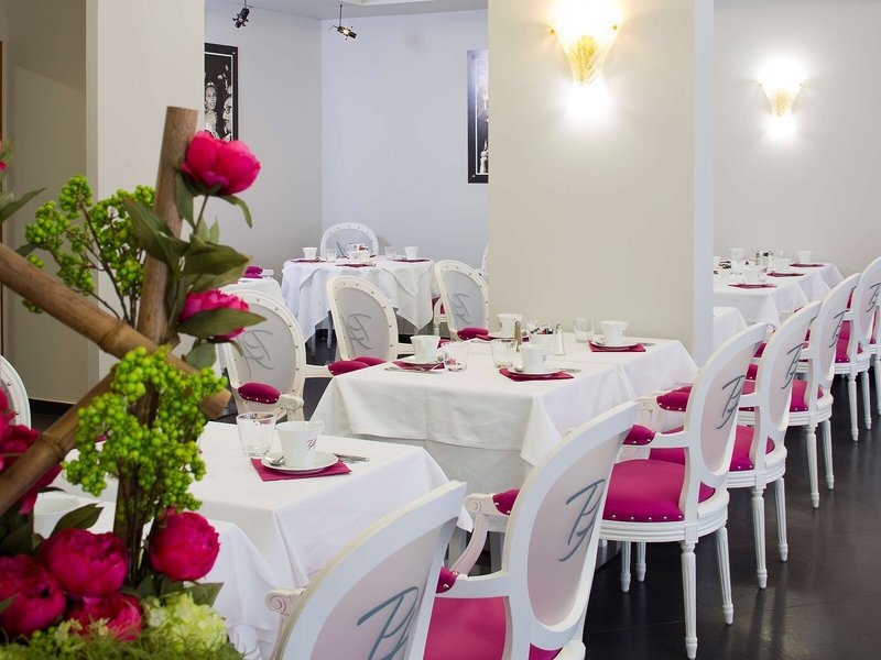 Best Western Plus Le Patio Des Artistes 14