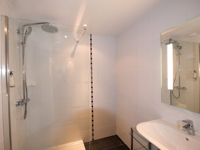 Best Western Plus Le Patio Des Artistes 42
