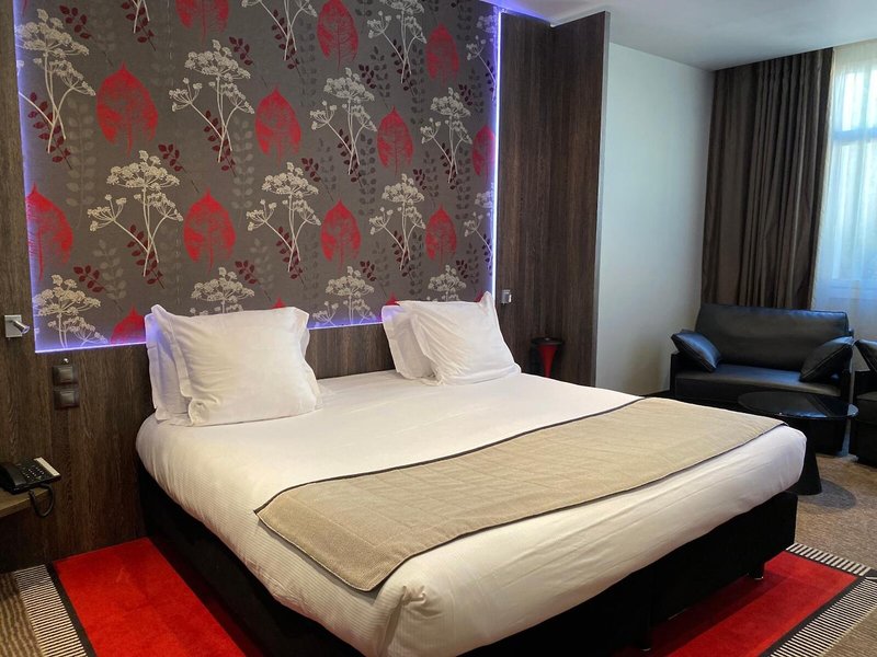 Best Western Plus Le Patio Des Artistes 46