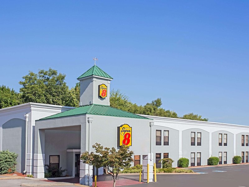 Travelodge Bakersfield 3