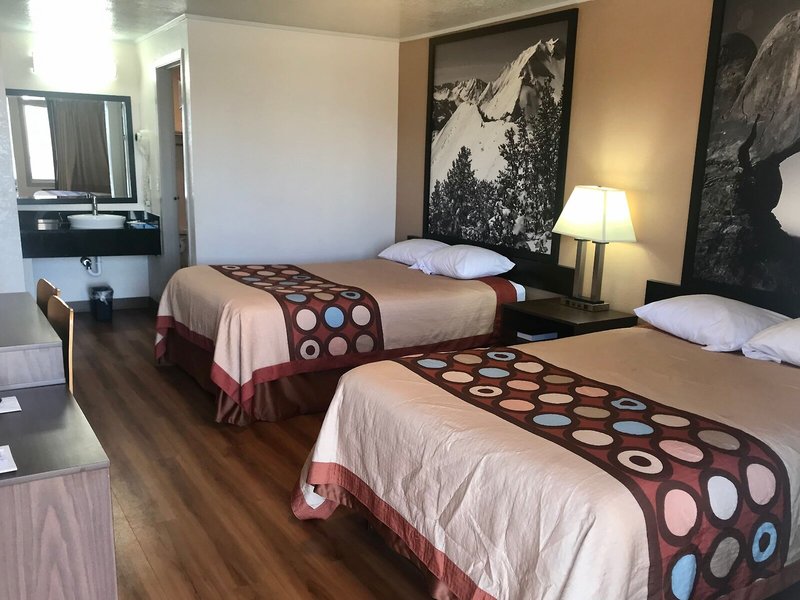 Travelodge Bakersfield 17