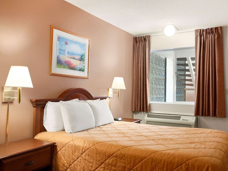 Travelodge Bakersfield 20