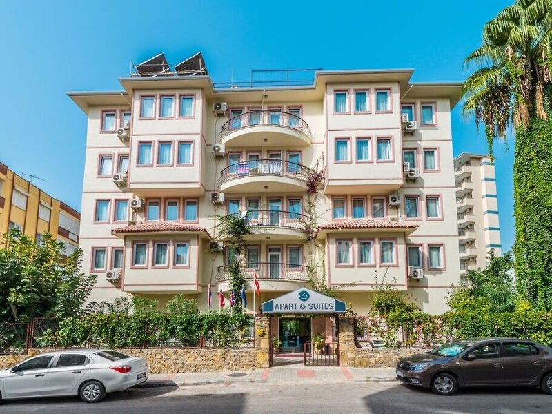 The S Apart & Suit Hotel 1