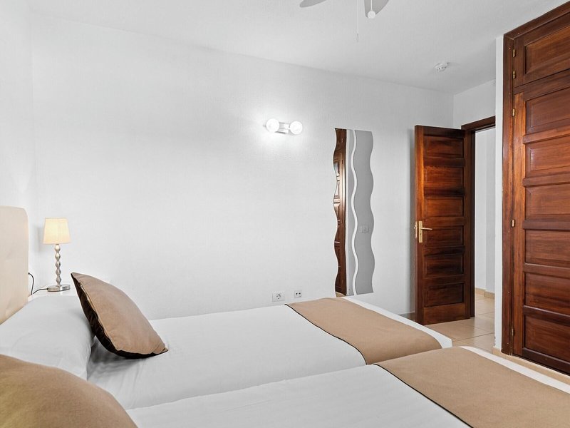 Paloma Beach 27