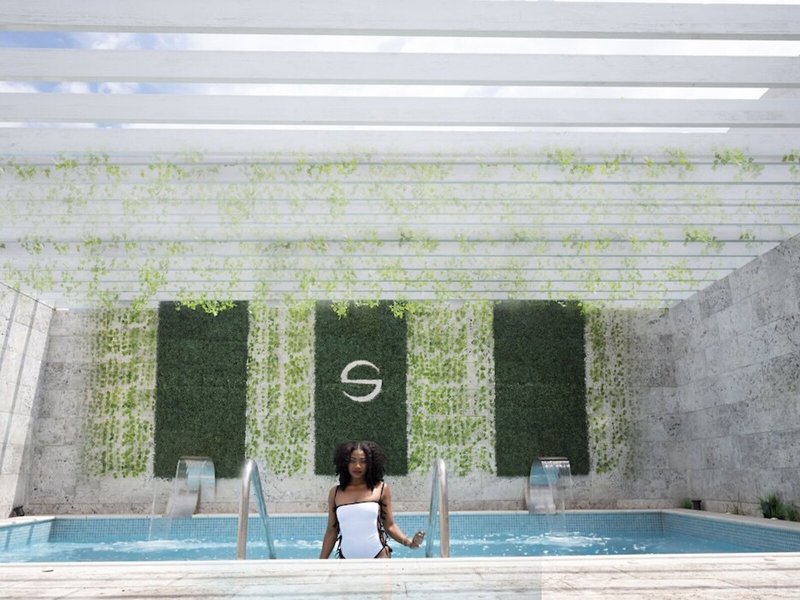 S Hotel Kingston 14