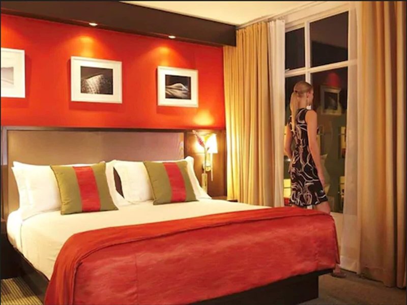 S Hotel Kingston 35