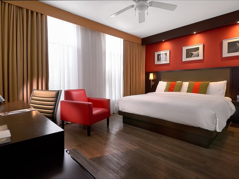 S Hotel Kingston 37