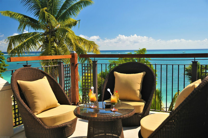 Le Cardinal Exclusive Resort 9
