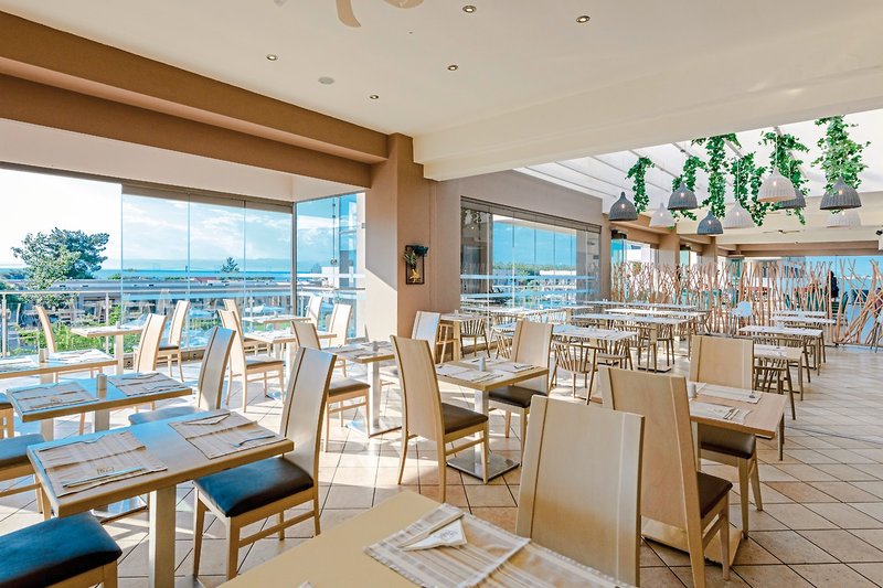 Alea Hotel & Suites 14