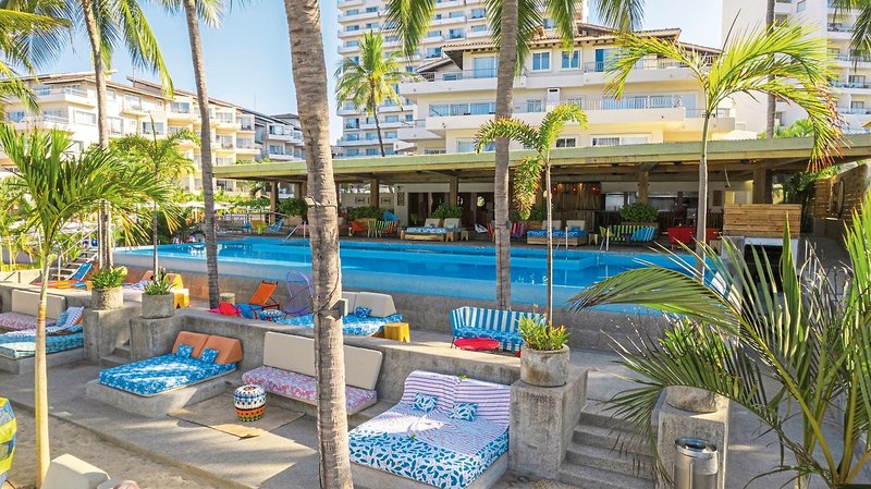 Friendly Vallarta Beach & Spa 1