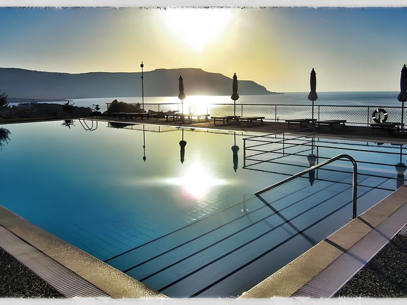 Apolis Beachscape Hotel 3