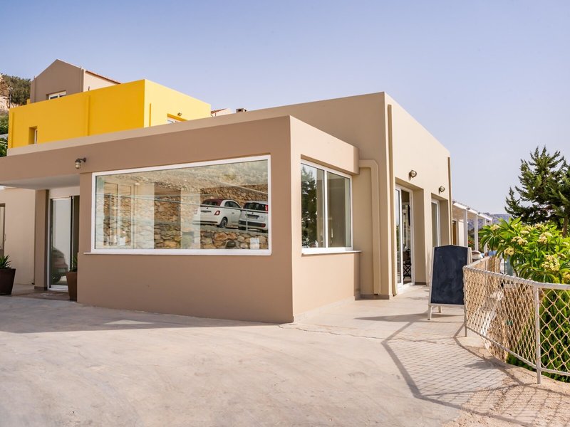 Apolis Beachscape Hotel 4