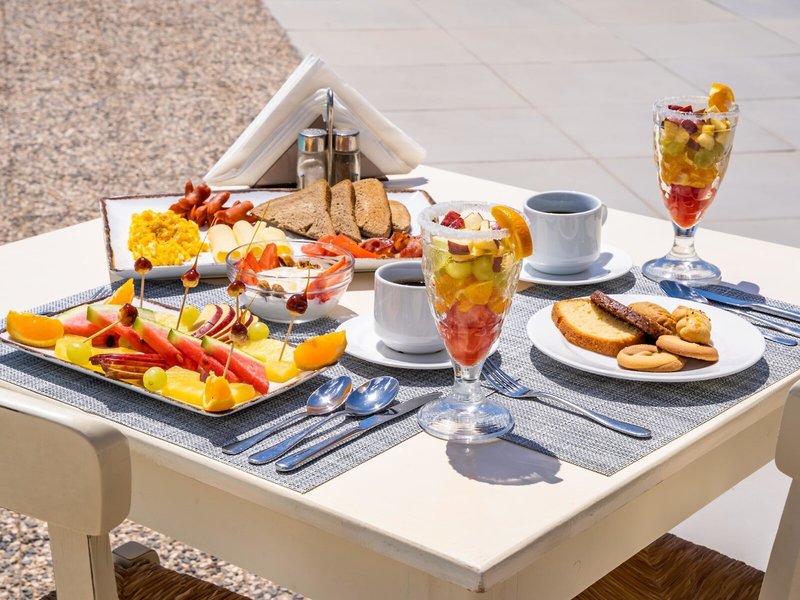 Apolis Beachscape Hotel 11