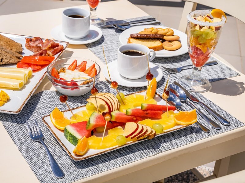 Apolis Beachscape Hotel 12