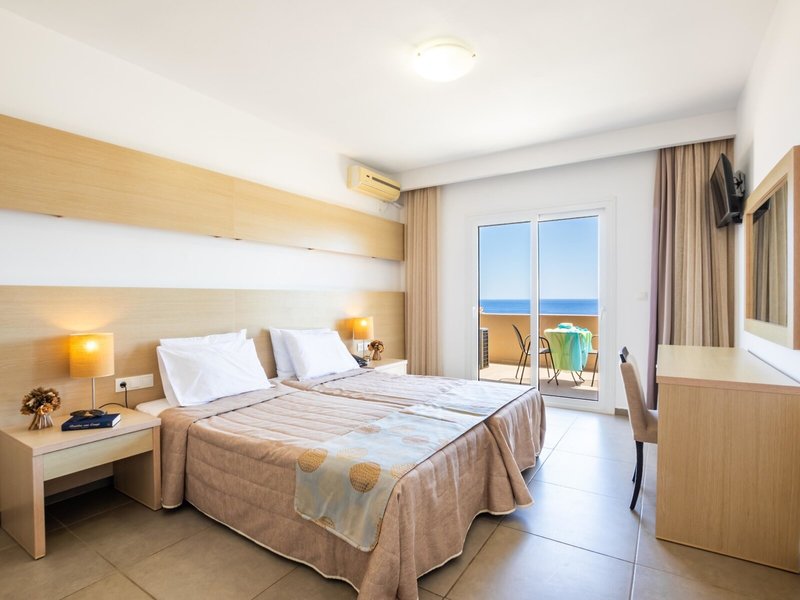 Apolis Beachscape Hotel 19