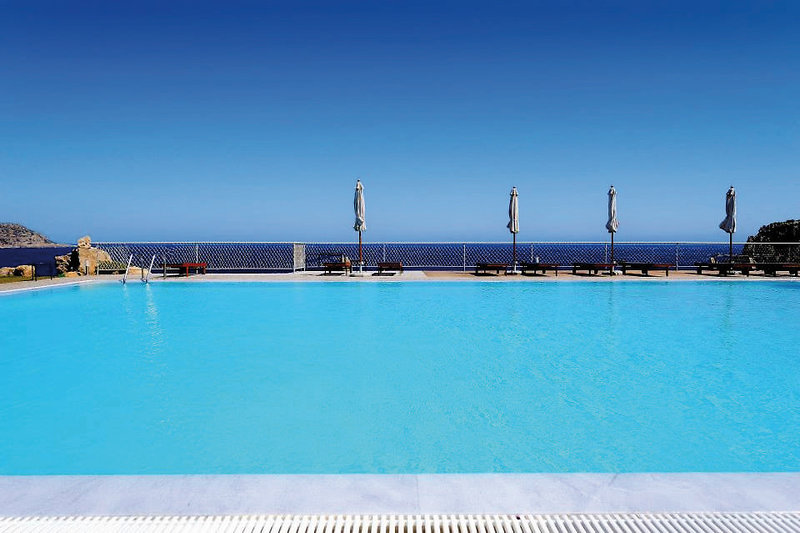 Apolis Beachscape Hotel 10