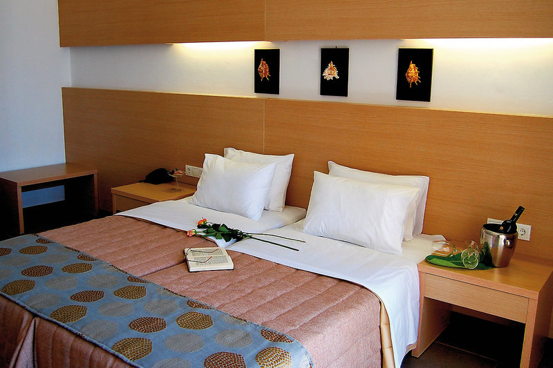 Apolis Beachscape Hotel 13