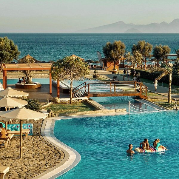 Mitsis Selection Blue Domes 8