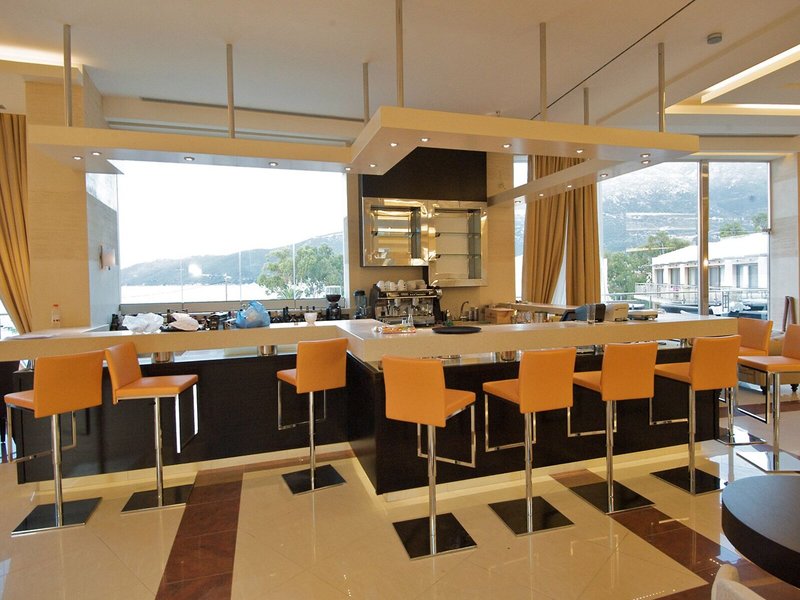 Ionian Emerald 24