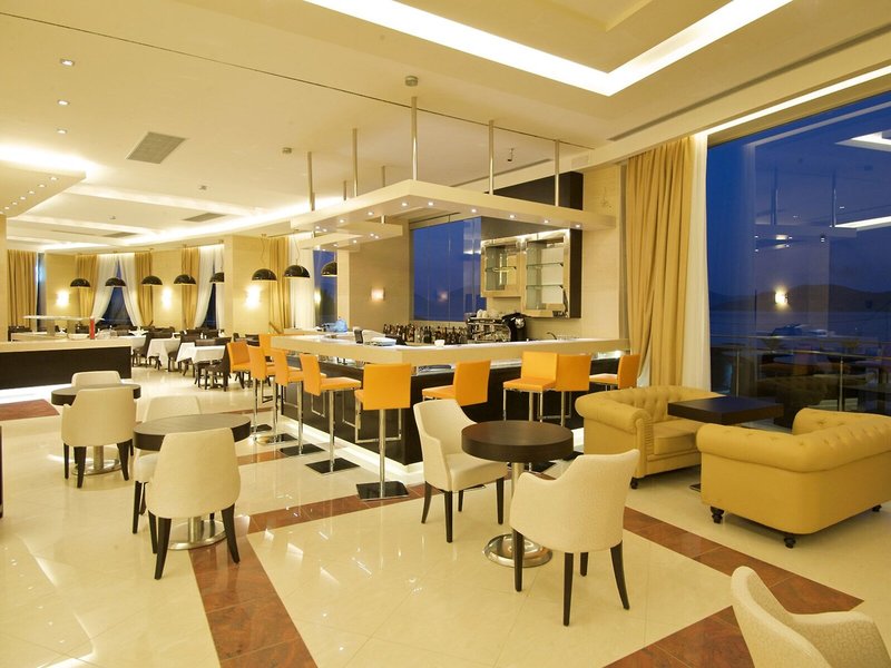 Ionian Emerald 26