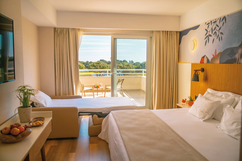 Quinta Da Marinha & Villas Resort 12