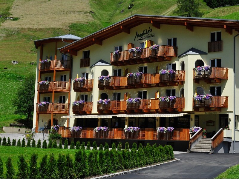 Machers Landhotel 4