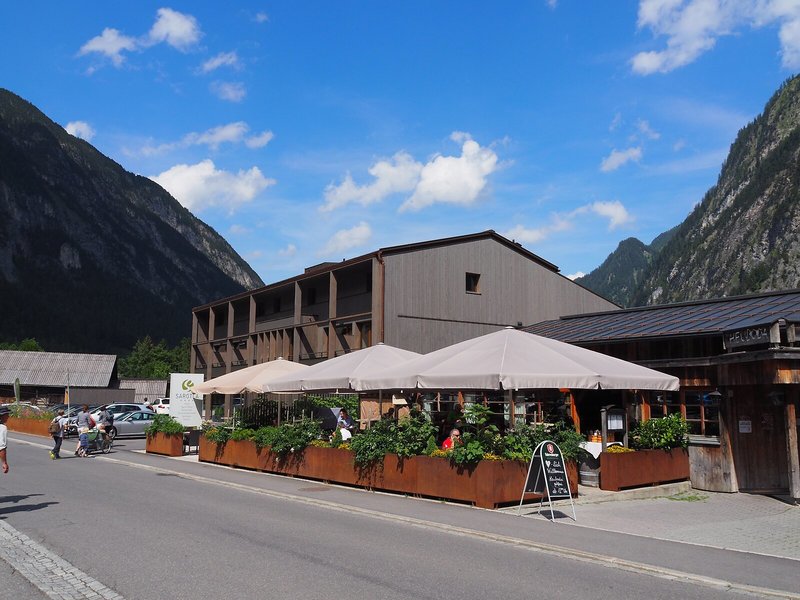 Hotel Sarotla 4