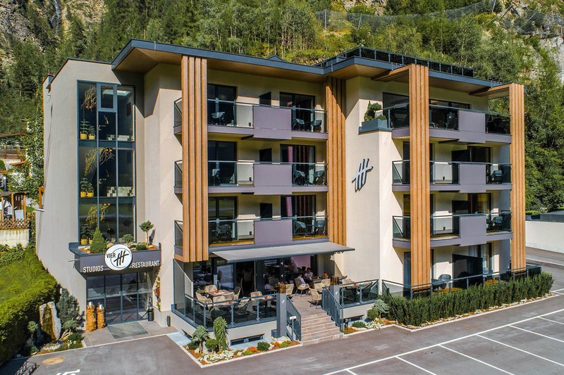 Hotel Vier - Studios & Restaurant 1