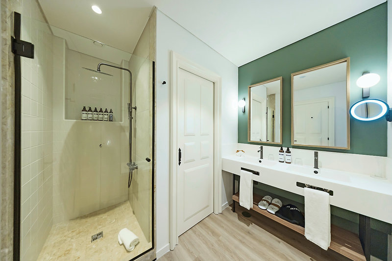 Dreams Madeira Resort, Spa & Marina 11