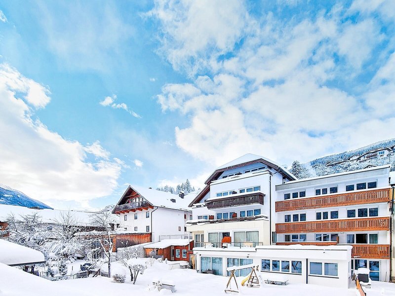 Alpina Family Resort demnächst TUI KIDS CLUB Alpina Tirol 2