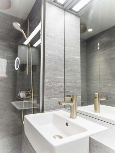 Radisson Collection Royal 6 - Bathroom Example
