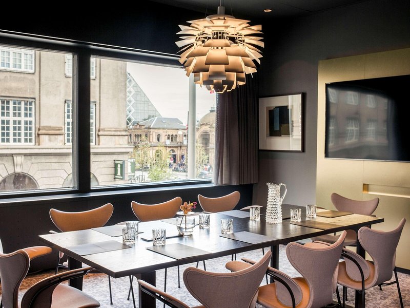 Radisson Collection Royal 13 - Conference Room