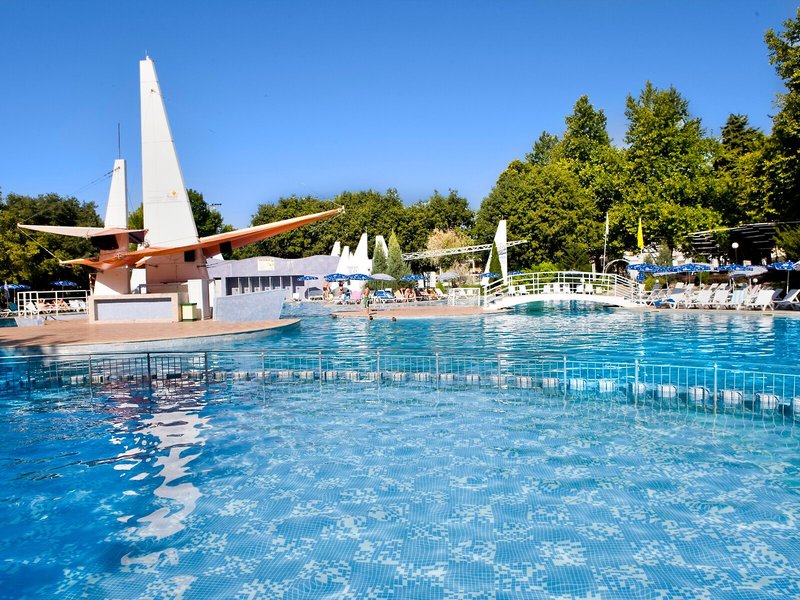 Ralitsa Aqua Club 10
