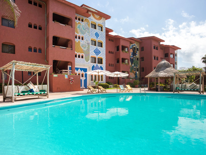 Selina Cancun Laguna Hotel Zone 2
